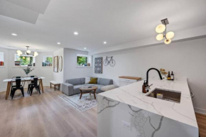 Logan Square Luxury Villa, 3 Beds, 3 Baths